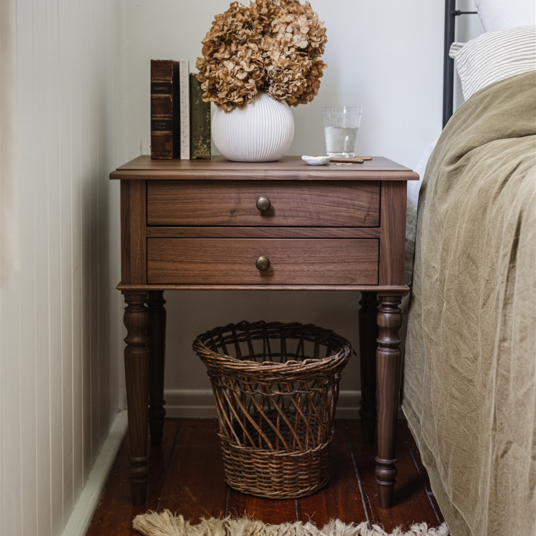 Chloé Bedside Table Walnut (samples)
