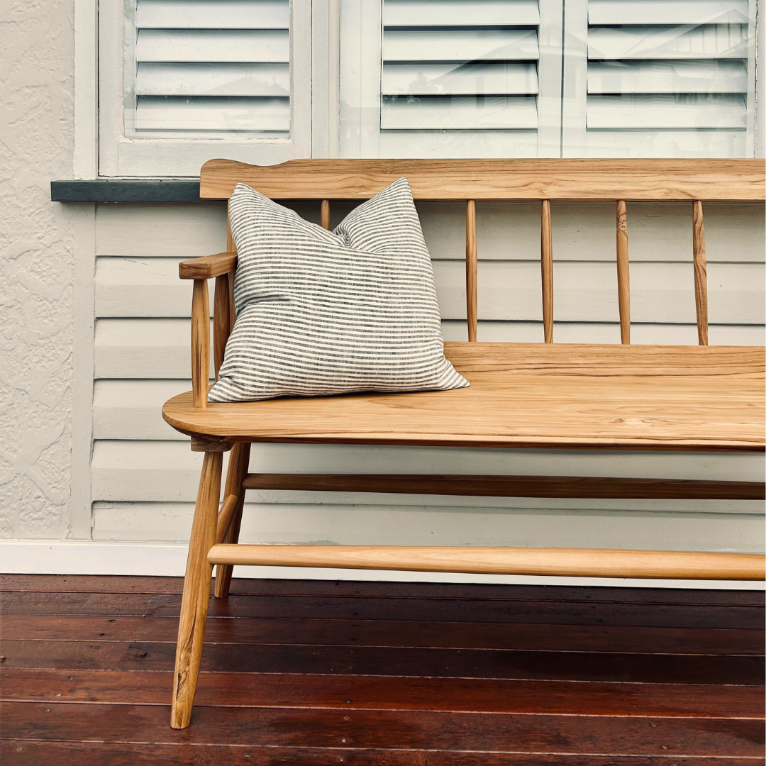 Étienne Outdoor Bench